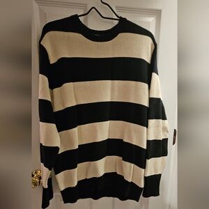 Brandy Melville striped crewneck